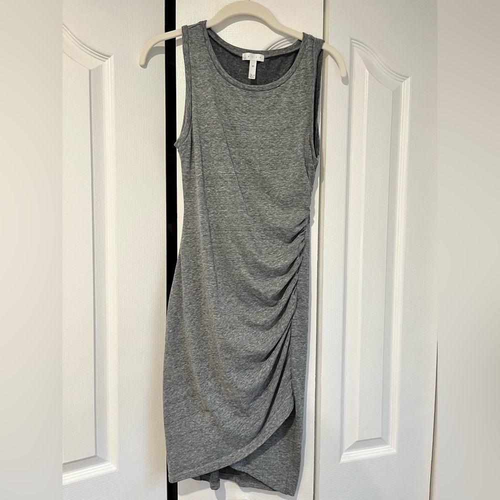 XS, body contour Leith dress.